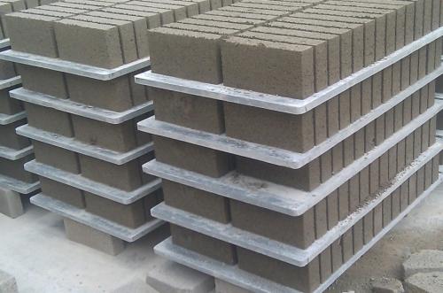 <a href=http://www.yhbiz.cn/zjtb/ target=_blank class=infotextkey>PVC磚機托板</a>廠家